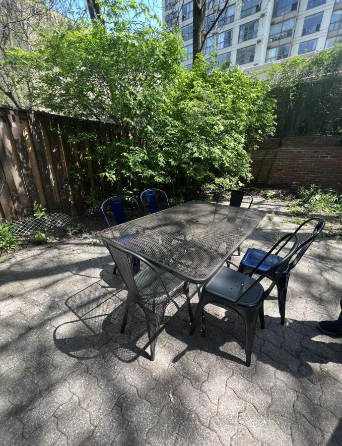 Beautiful Property In Downtown Core Close To Subway Station! Toronto Exteriör bild