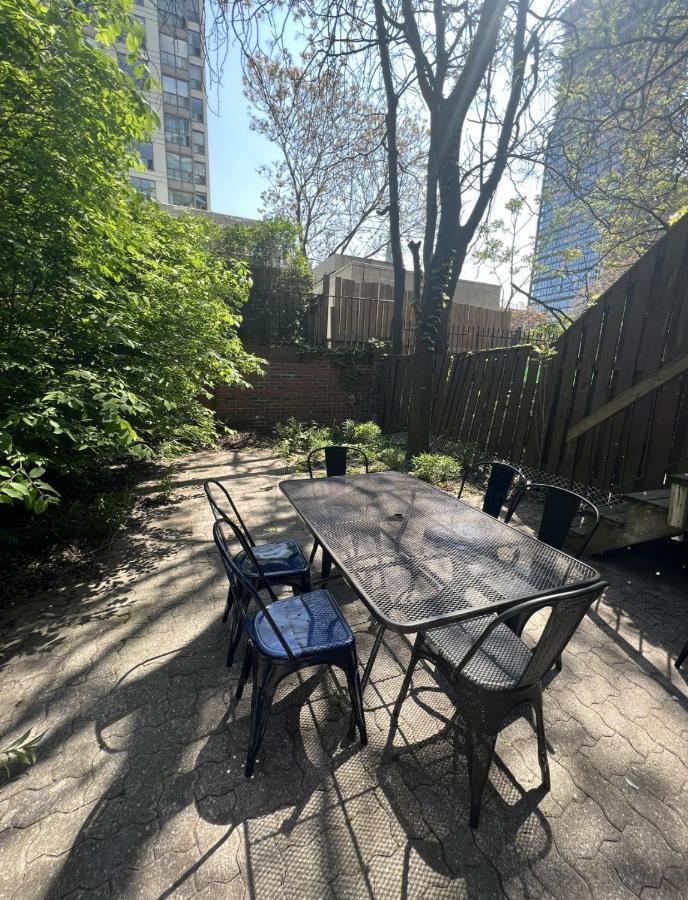 Beautiful Property In Downtown Core Close To Subway Station! Toronto Exteriör bild